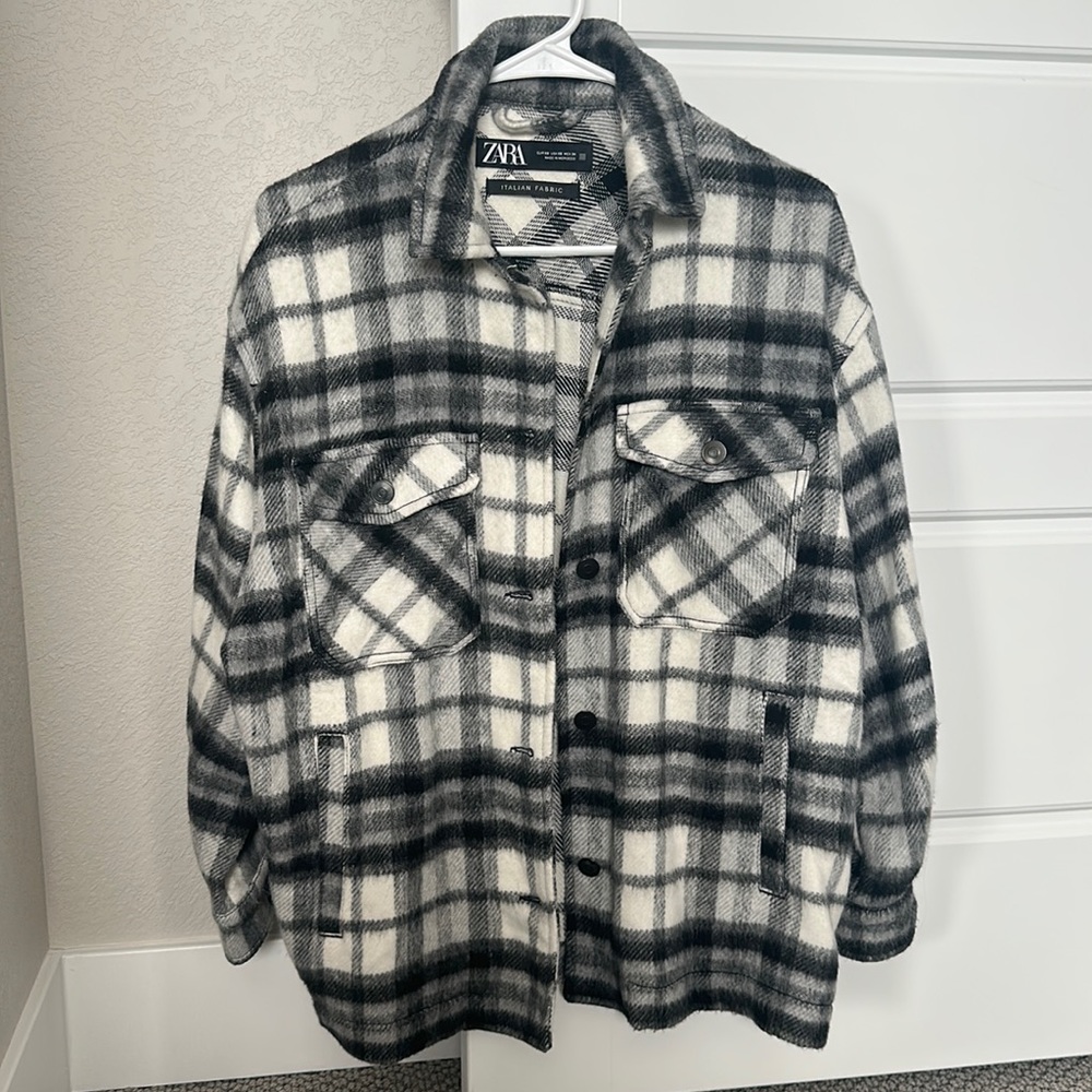 Zara Plaid Shacket Italian Fabric Black White Grey Fuzzy Cozy Winter Fashion XS
